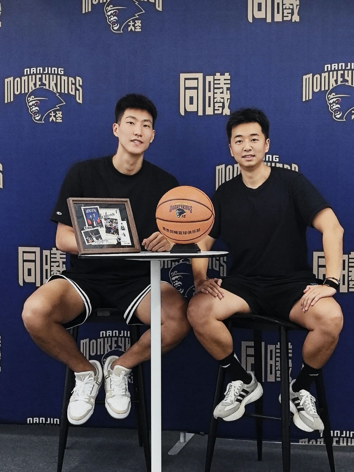 同曦官宣李玮灏，杜润旺加盟cbaCBA
