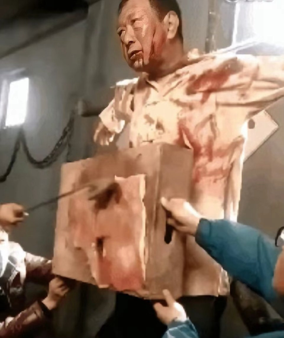 被电视剧给骗了，原来这个镜头，烫的不是真人的皮肤。