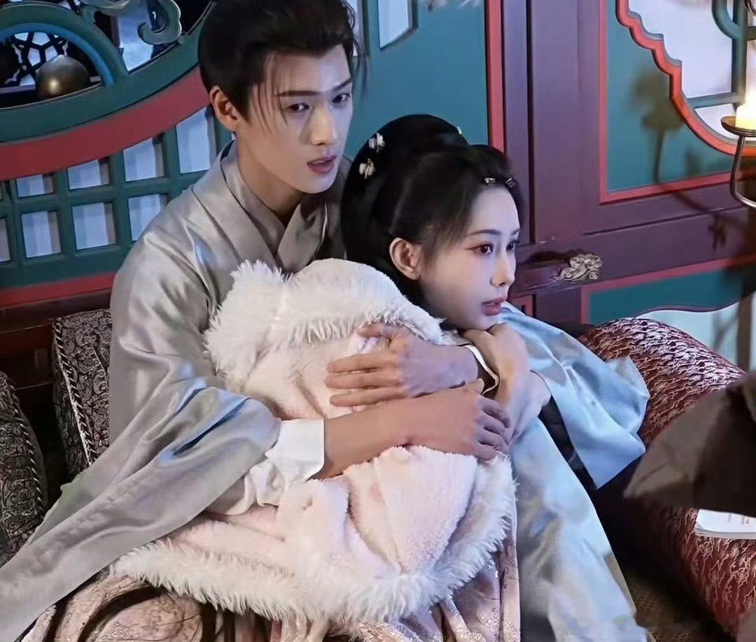 孟子义趴李昀锐胸口啊啊啊啊啊最甜cp不是浪得虚名 