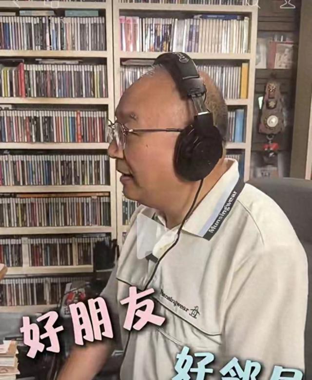 上海人集体破防！陪伴34年的阿彦退休了，一代人的青春结束了。
 
说起阿彦，在上