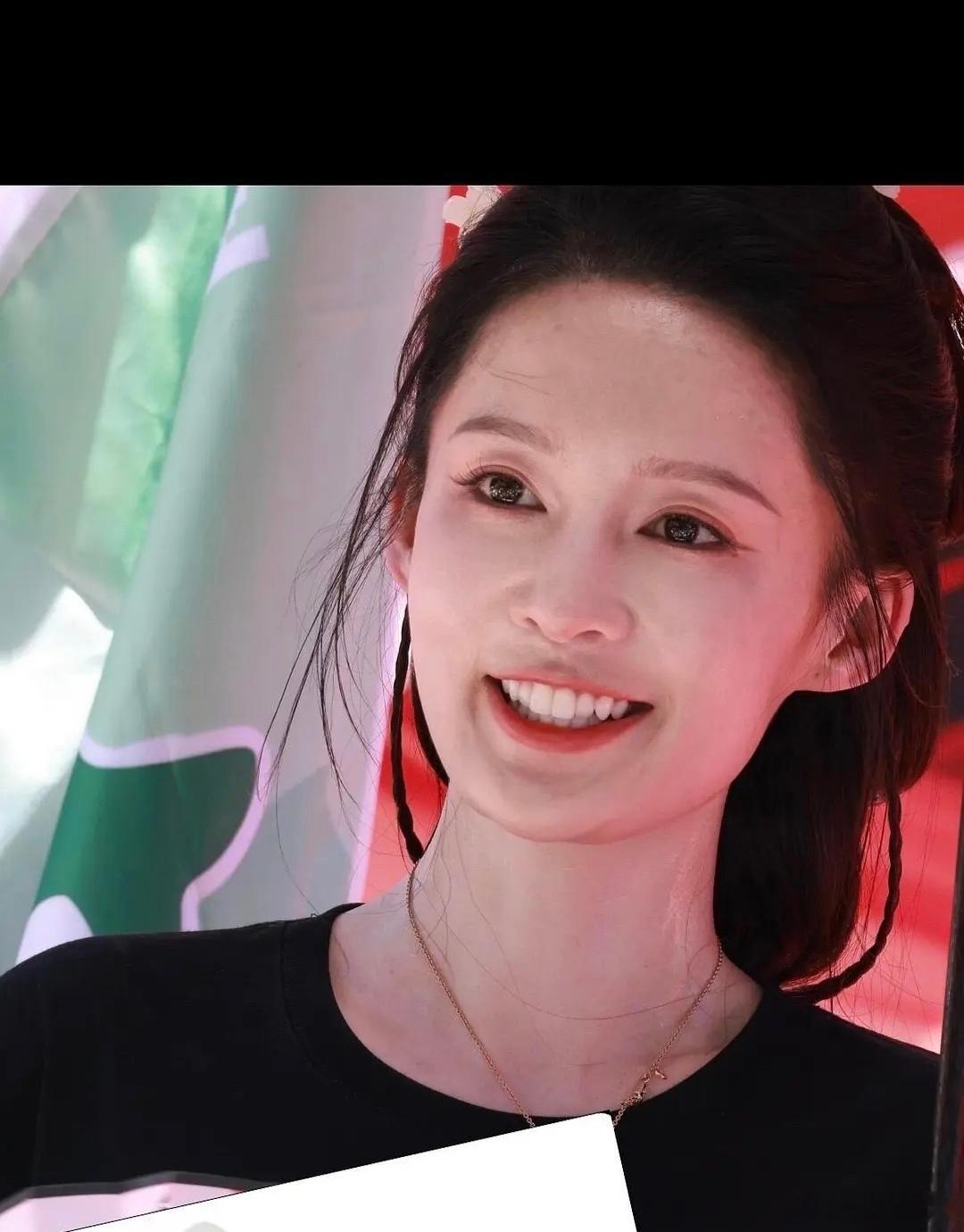 李沁重回古偶赛道，之前一直深耕正剧吧，这是放弃了？ ​​​