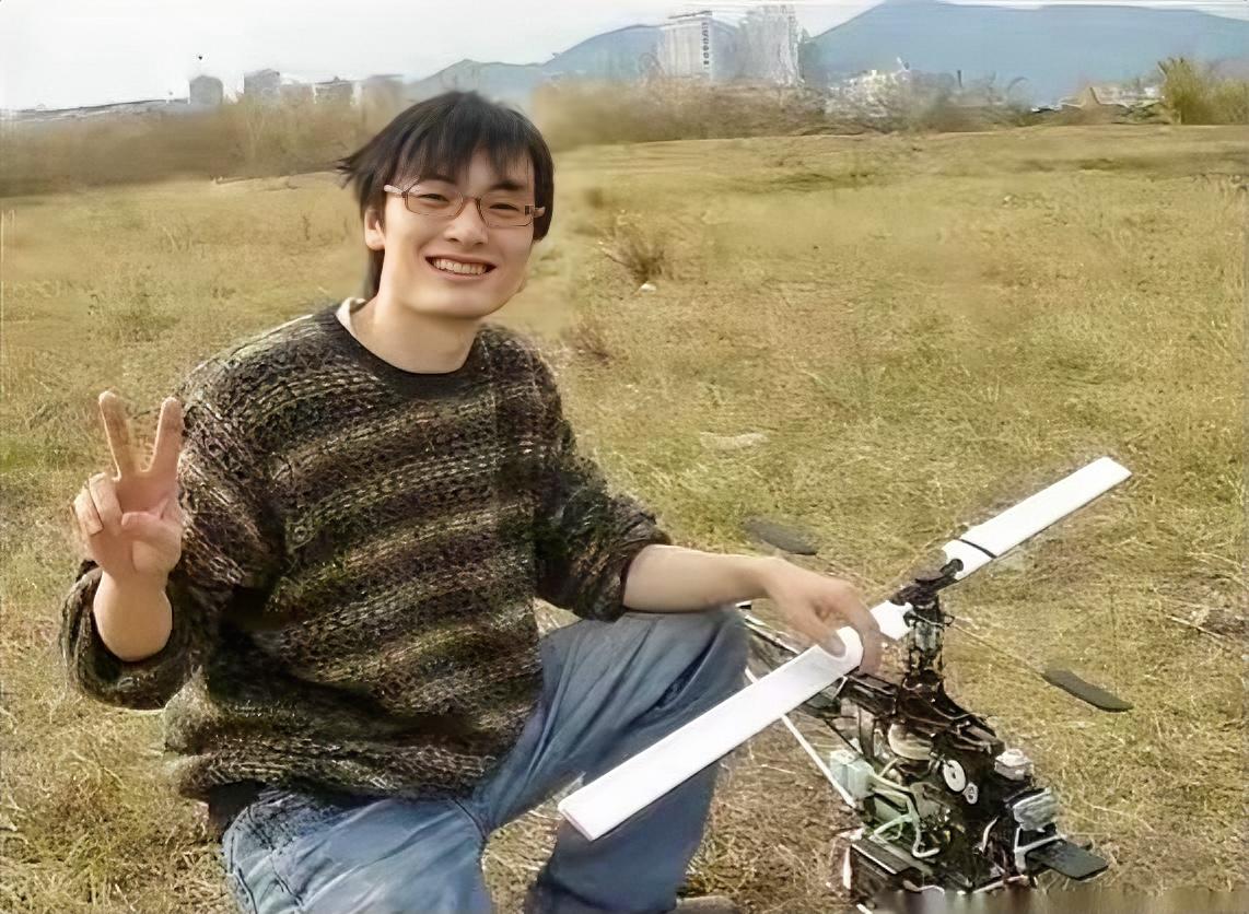 不得不佩服华为，是真的强。大疆创始人汪滔一句话很直白：大疆的人进不去华为，华为的