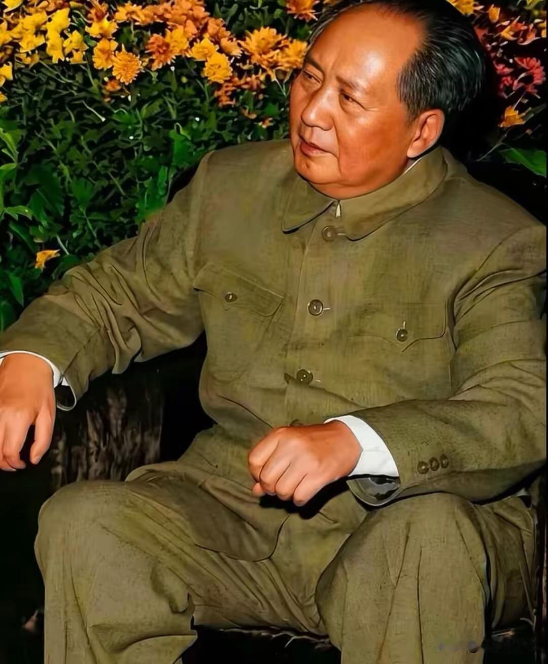 功成不享清福，晚年逆行！这才是刻进骨子里的为民初心
 
很多人觉得，人生最好的归