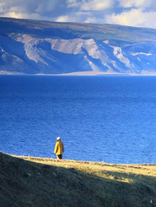 汽车坠入俄贝加尔湖 7名中国游客遇难 太痛心了！2月20日，一辆载着8名中国游客