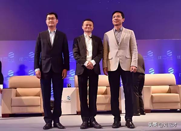 回望互联网BAT五年营收差距：百度手握好牌，却一次次错失机会
 
曾经的百度、阿