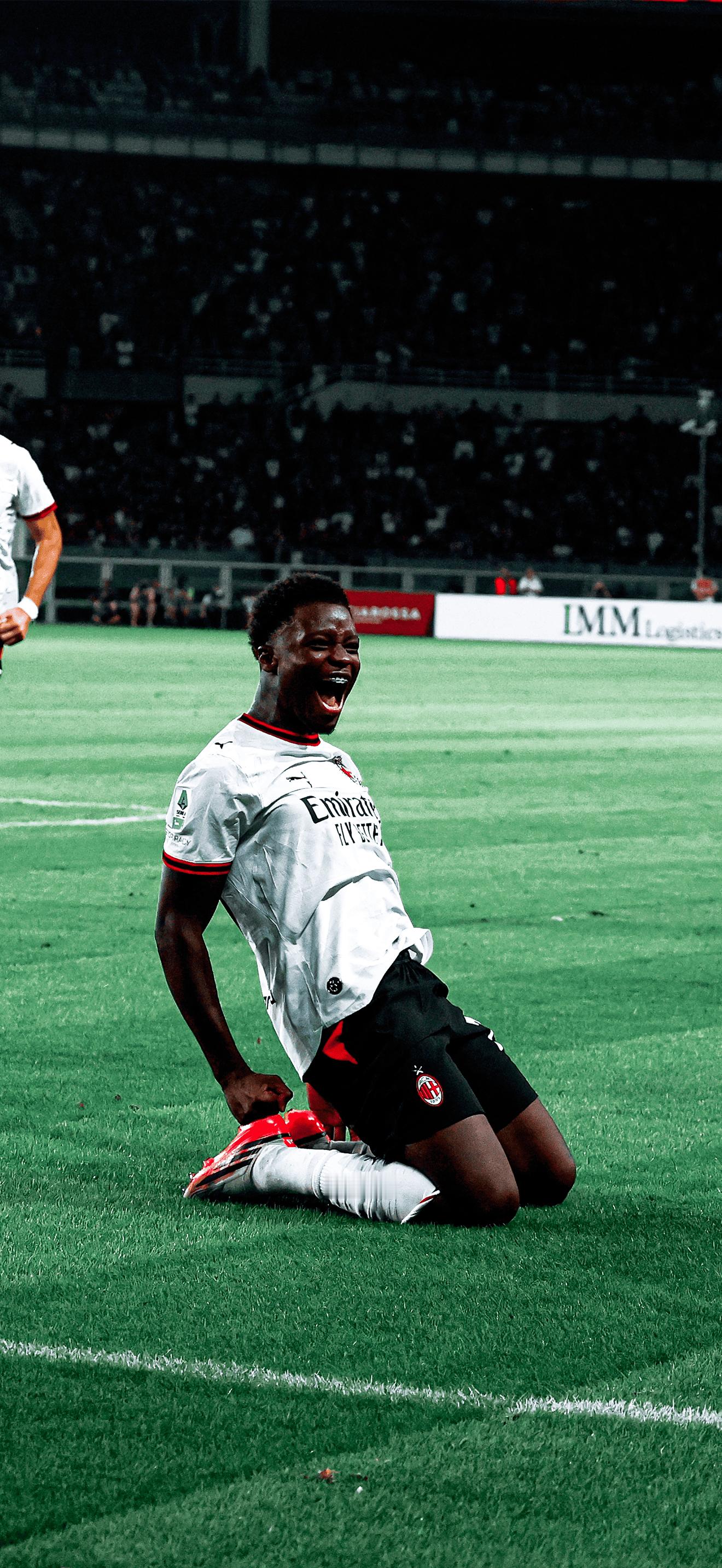 【手机壁纸分享】 ❤️🖤 阿尔法乔·西塞🇮🇹.sempremilan ​​