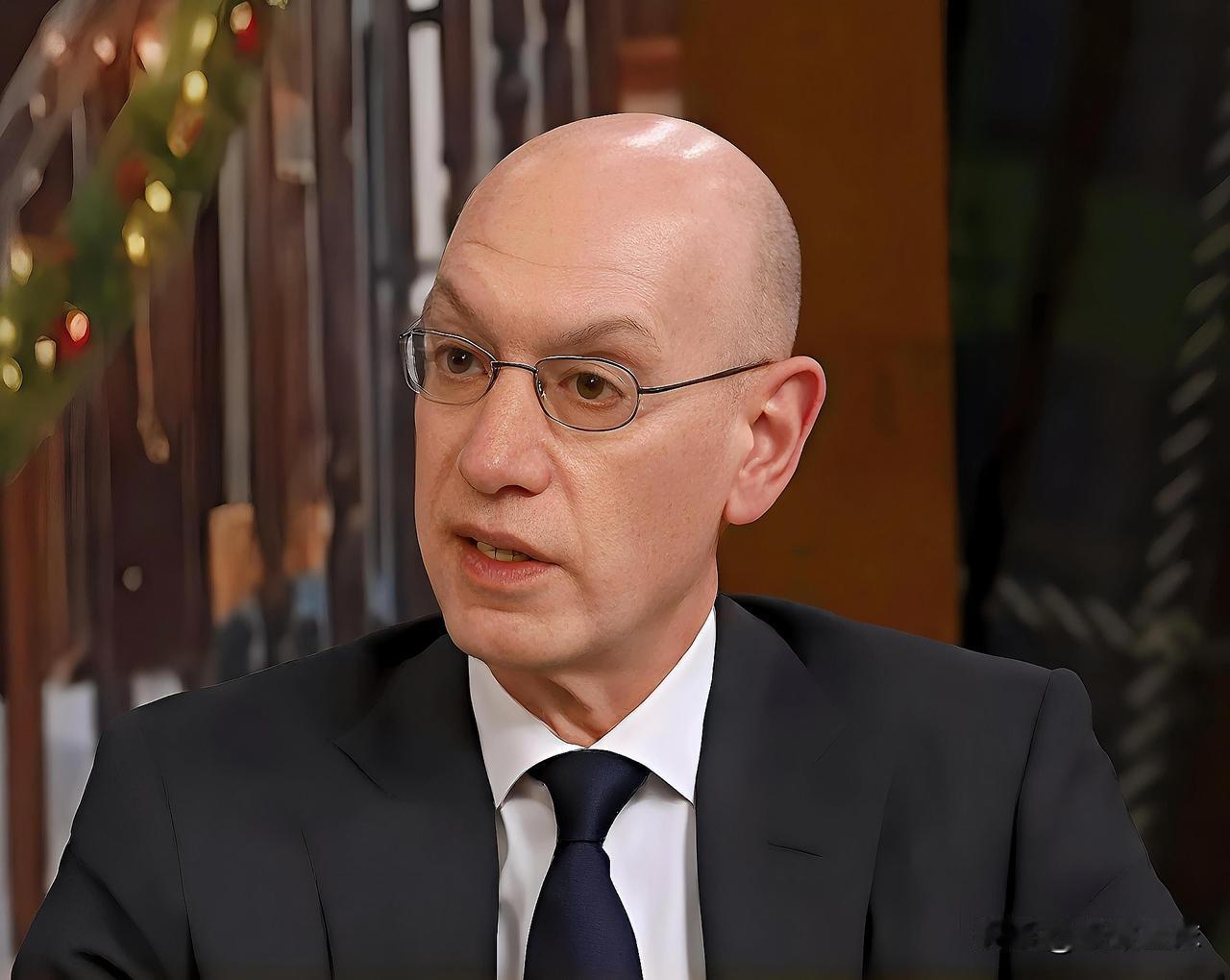 肖华放大招了，摆烂球队瑟瑟发抖！

根据Shams的报道，NBA及其各方利益相关