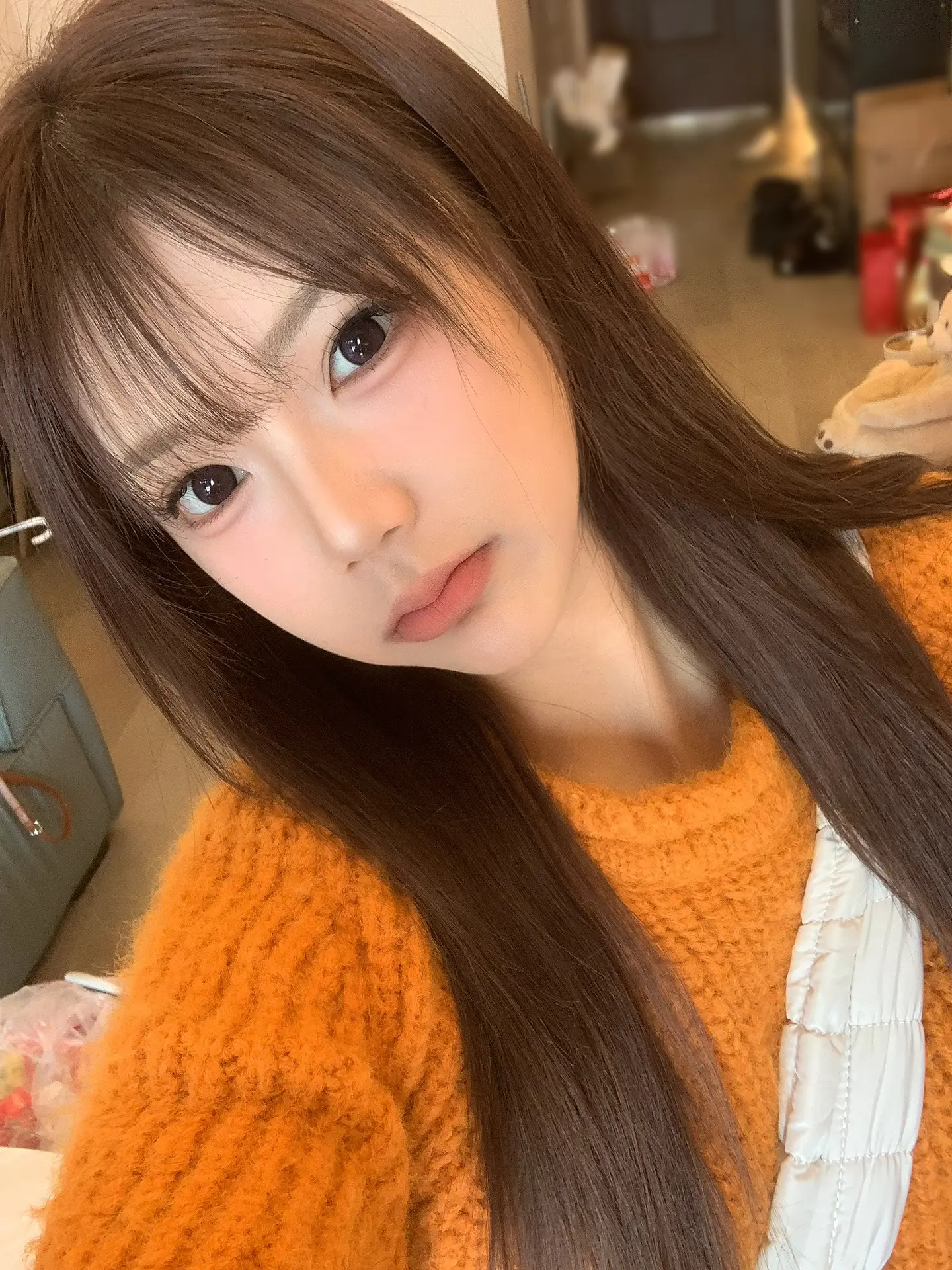 你当时特别的可爱 但能不能靠近点