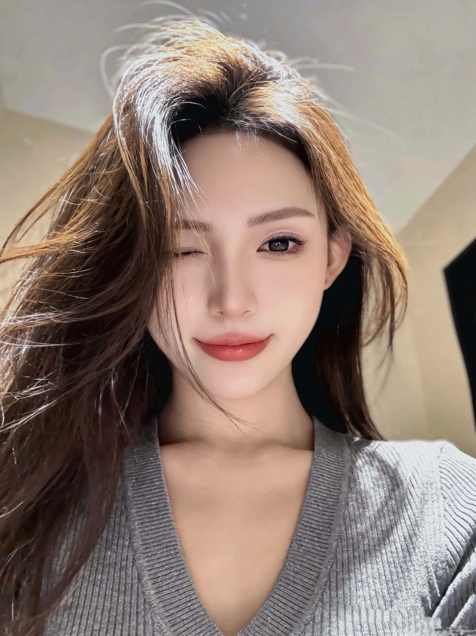 你什么都不跟我讲 然后又觉得我不懂你