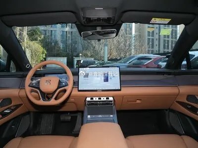 2020年，比亚迪汉销量4.06万2021年，比亚迪汉销量11.8万2022年，