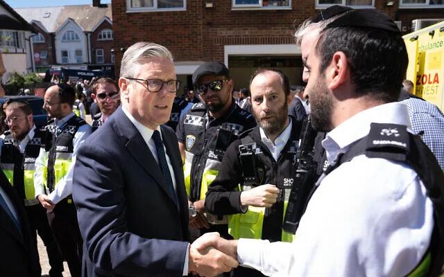 英国首相基尔·斯塔默周四在反犹事件后发表声明，指责伊朗企图“伤害英国犹太人”。