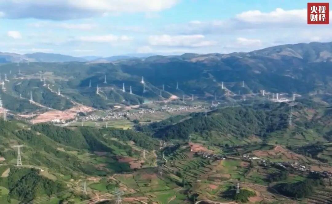 央视财经：去年我国全社会用电量首次突破10万亿千瓦时，为全球之首，其中绿电占比近