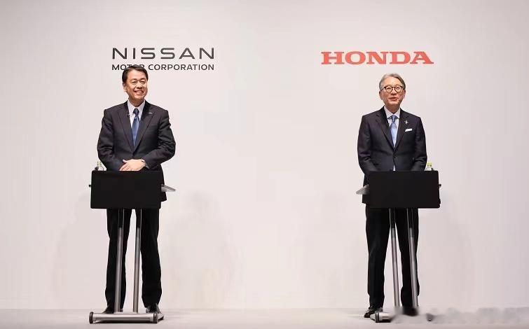 三菱宣布加入本田、日产联盟，这是开始抱团取暖了。三家计划控制汽车的车载软件标准化