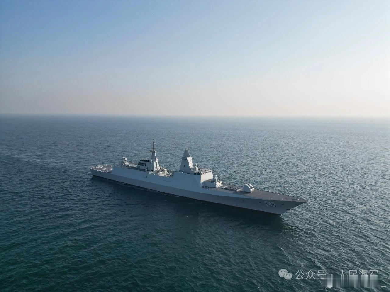 545漯河舰出海实弹射击 ，054B首舰 
