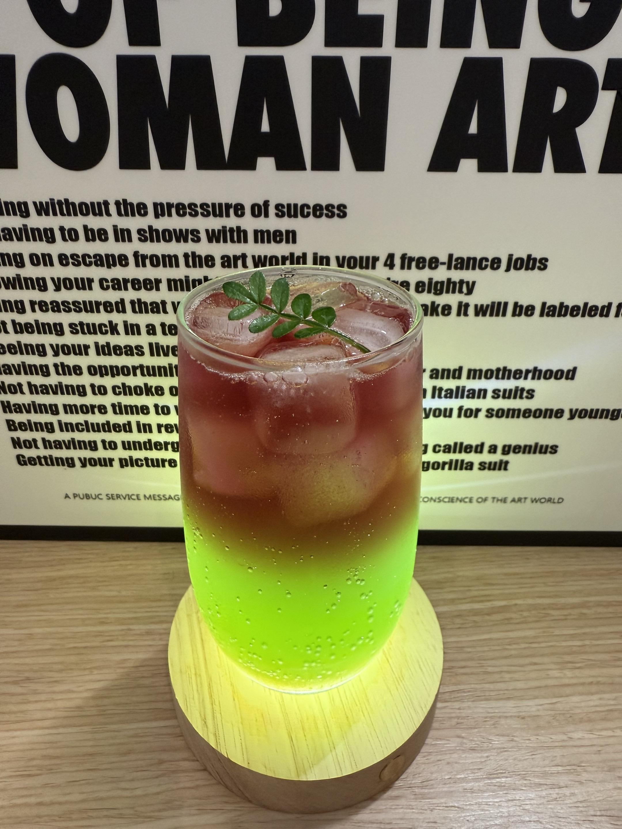 最近迷上了调酒，这手艺能出摊吗？