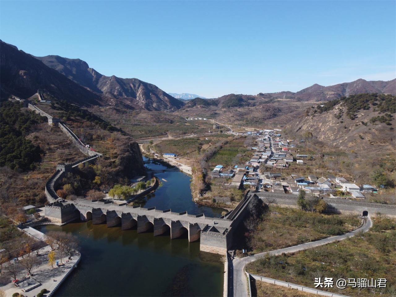 1644 年四月，一块河滩、一场血战，直接改写华夏三百年国运。

这片地叫一片石