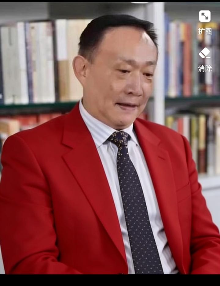 卢麒元这话真是把那层遮羞布给硬生生扯下来了，看着是一群衣冠楚楚的专家，背地里心眼