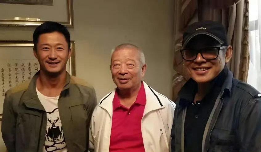 李连杰吴京师父有多可怕 李连杰谈起恩师十分感慨，师父深谙育人之道，会因材施教挖掘