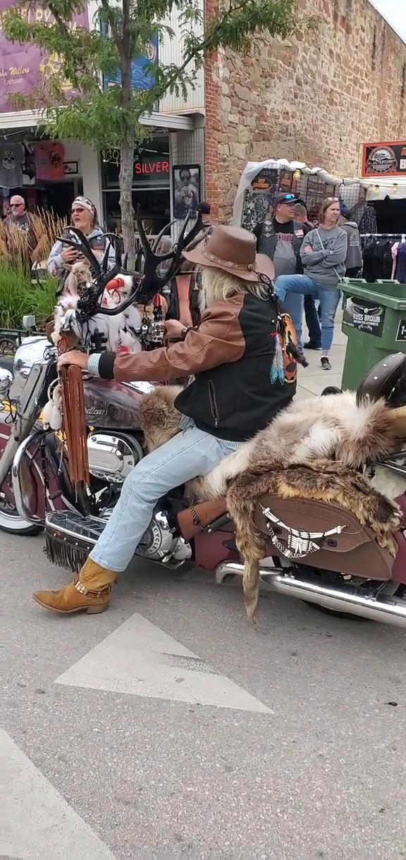 I'm in indian outlaw after a king choco.