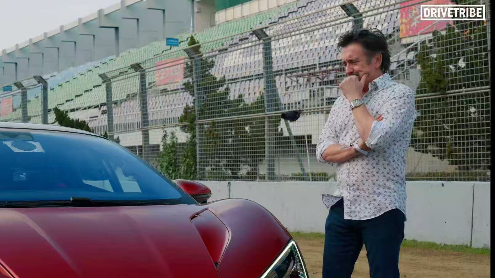 全球传奇体验超跑新物种 传奇车评人理查德·哈蒙德试驾了仰望U9Xtreme ，驾