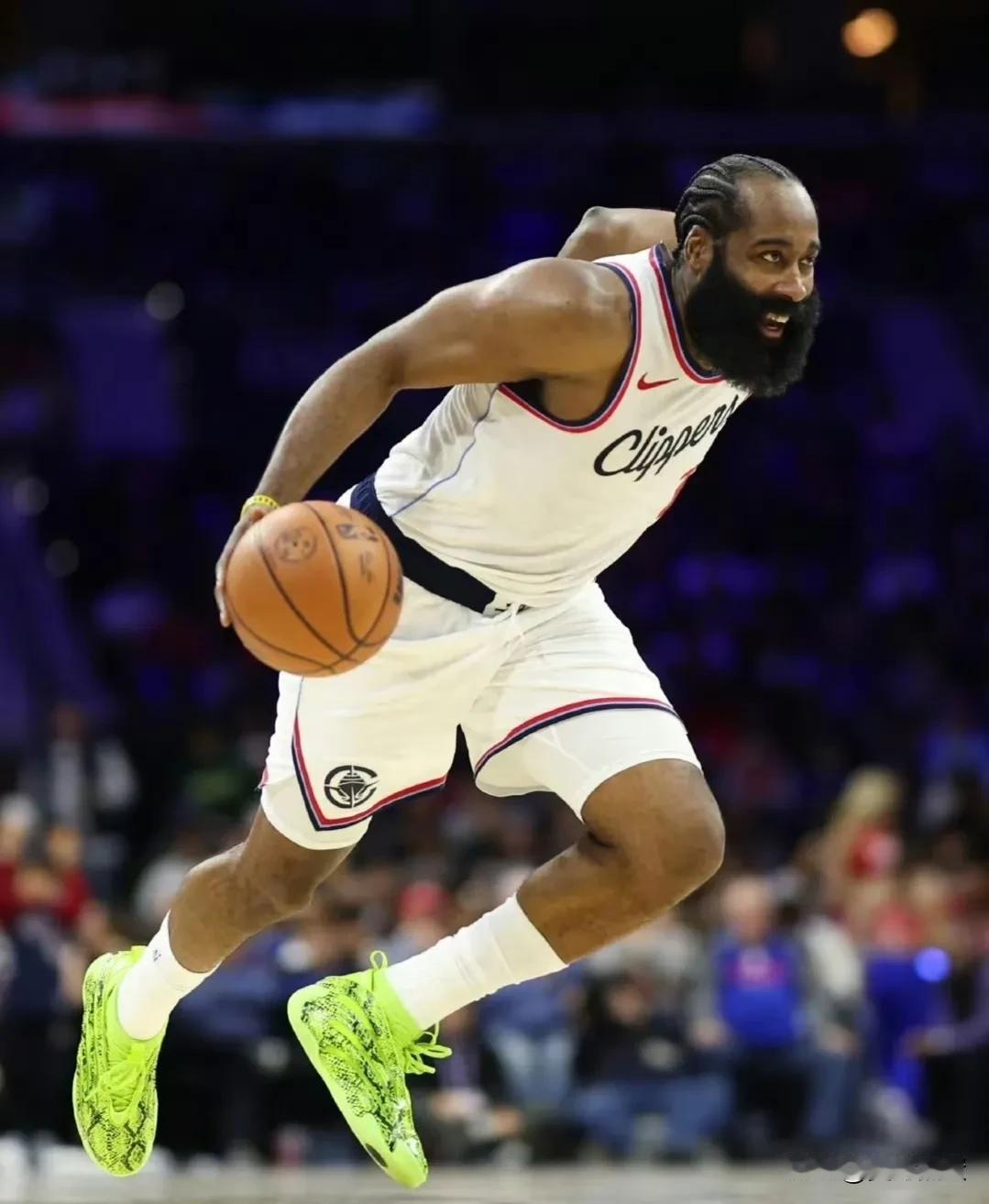 如果雷霆对哈登多一点耐心，雷霆三少会夺冠吗？这个答案永远无人知道。

但是如果你