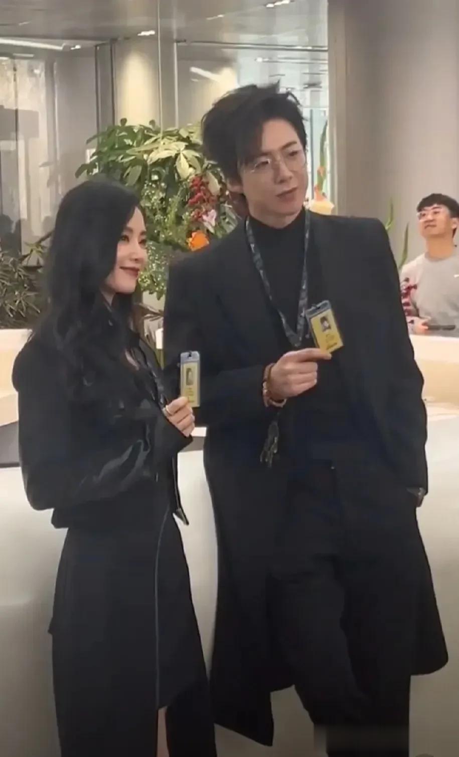 刘诗诗如果还没结婚！和这个男的还蛮般配！[赞][赞]