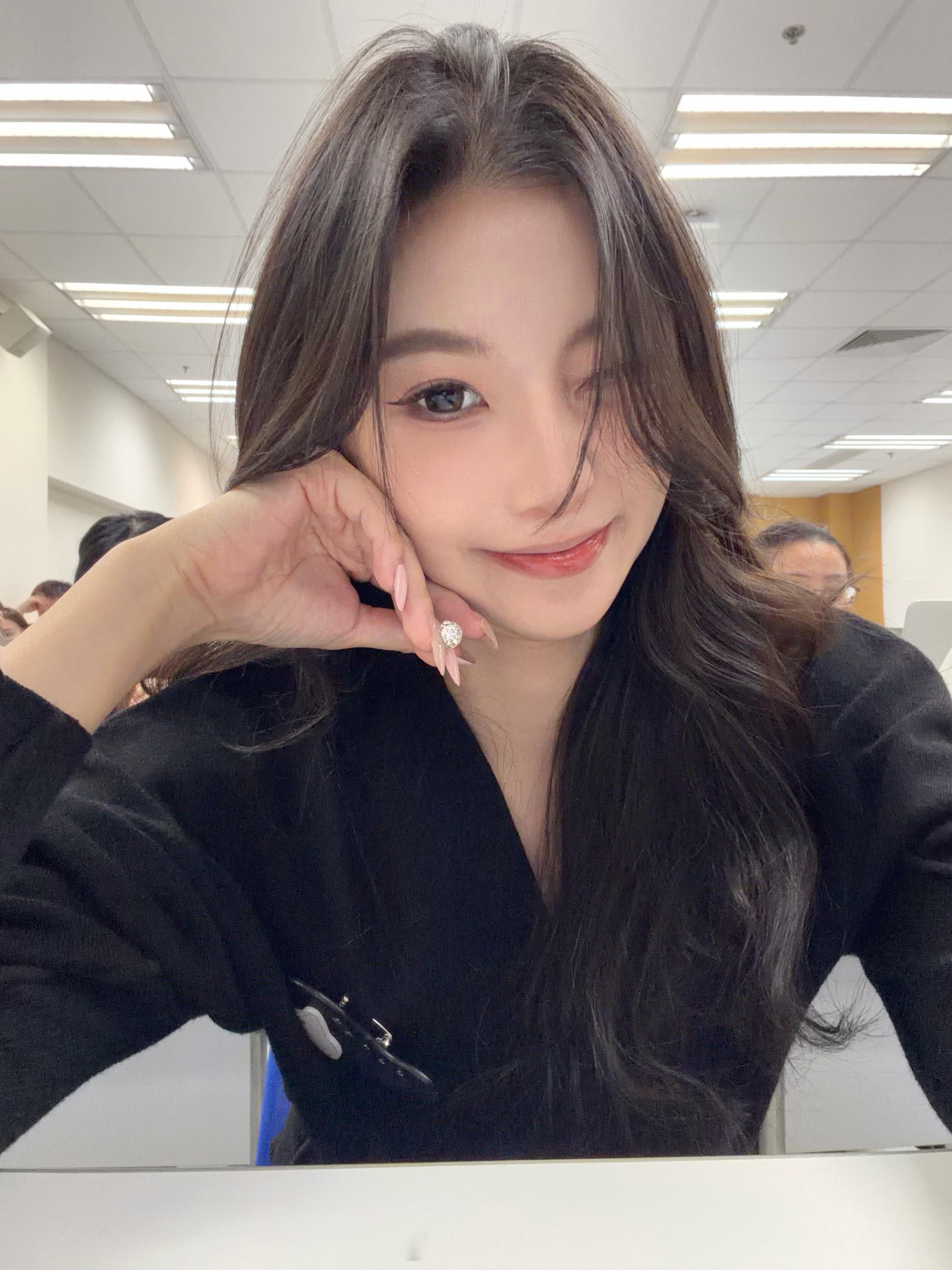 今天也爱读书[举手]  ​​​