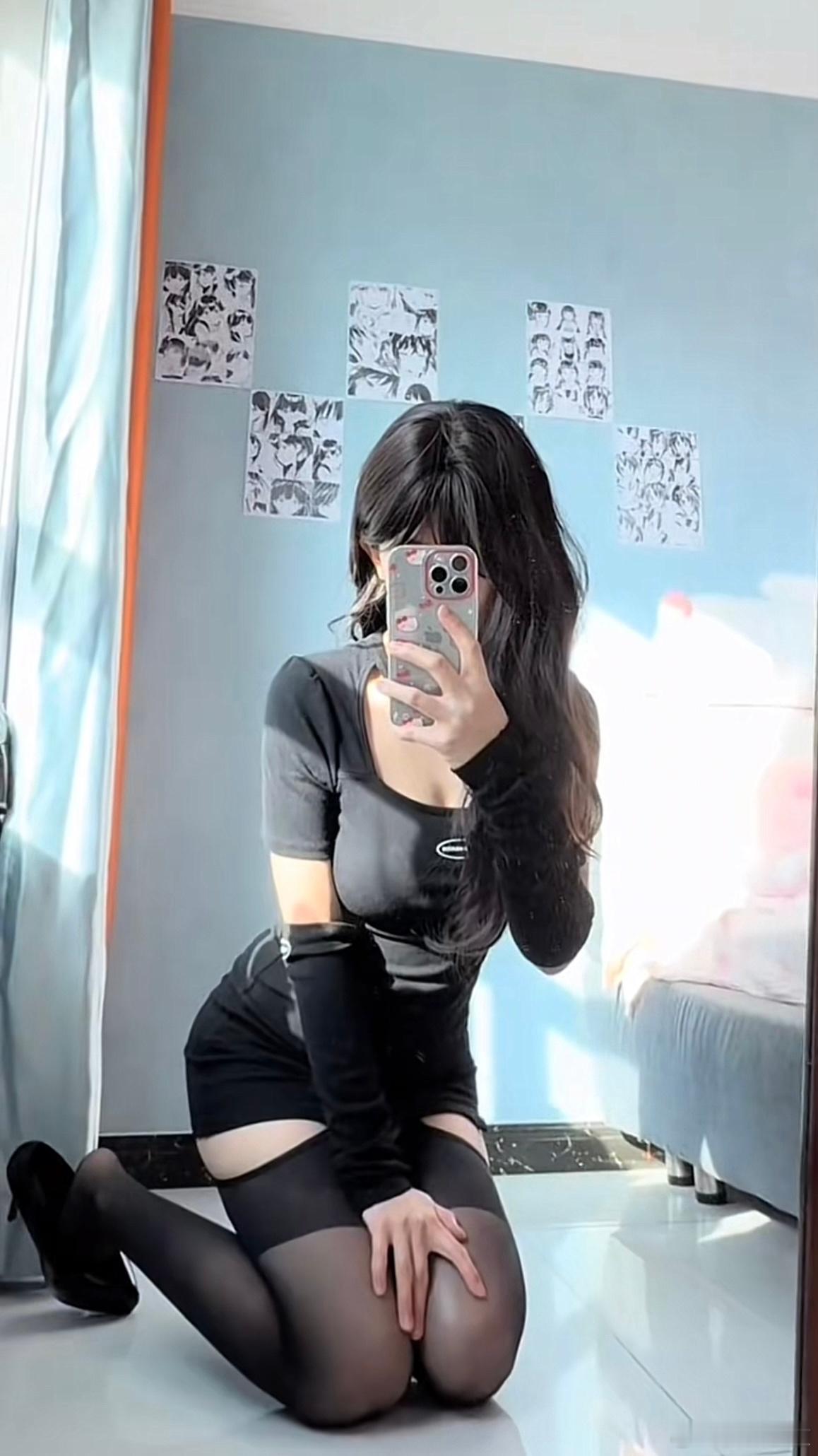 没人夸我 我就不开心！[委屈] ​​​
