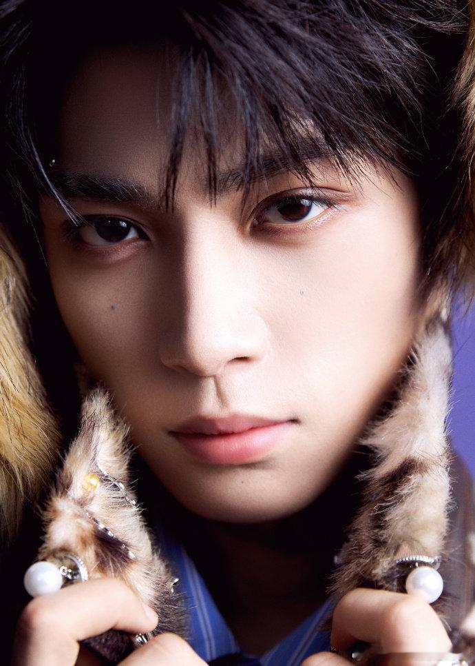 梓渝的音乐森林，梓渝音乐节豹纹look，谁都今日份的豹猫塑的小梓渝的可爱值呢~