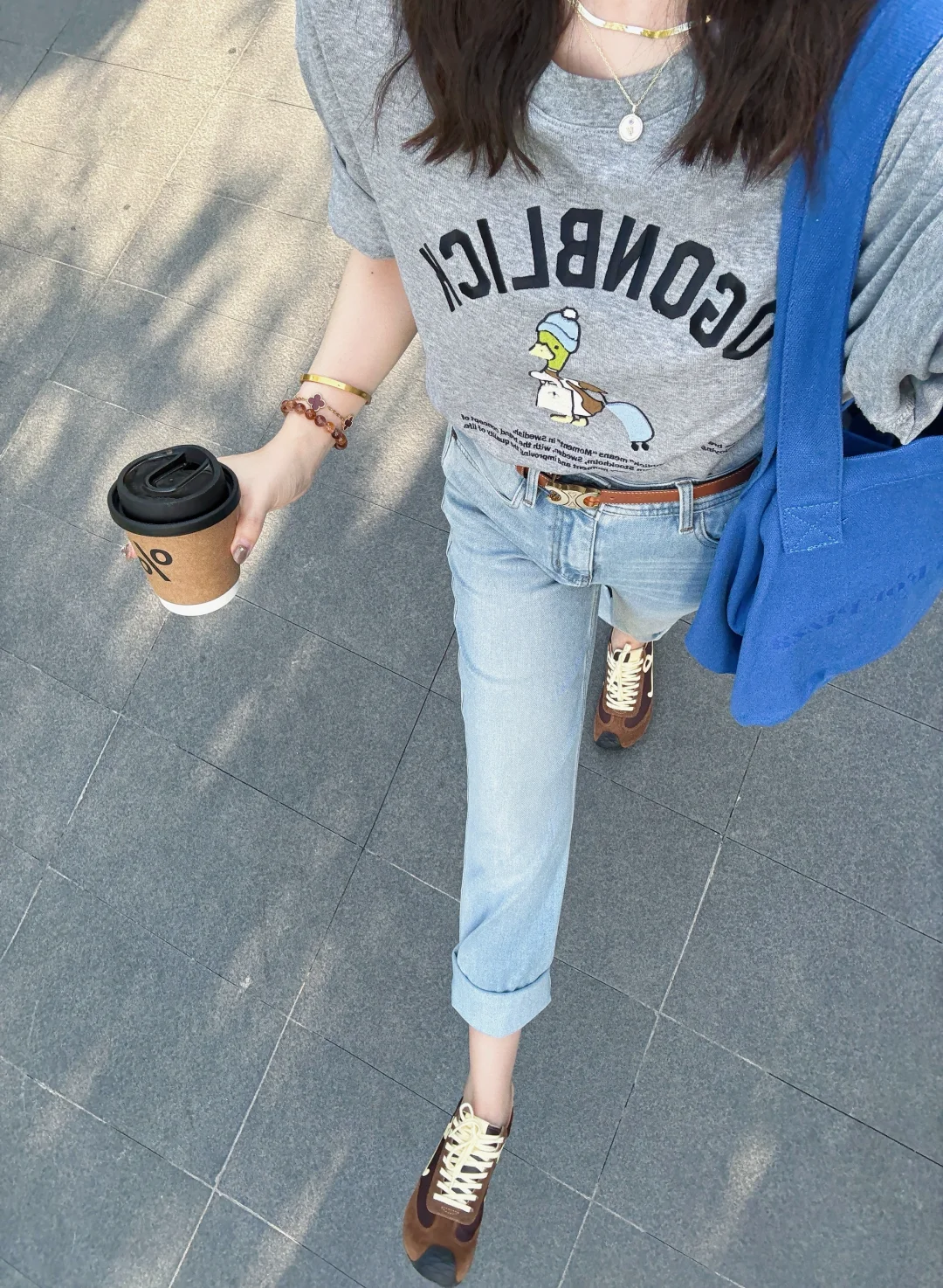 素T➕牛仔裤，打工人春夏舒适通勤的神！🤎💙