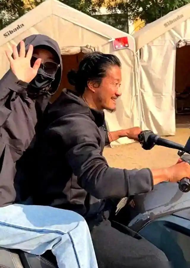 吴京也老了！
这下动作片后继无人了吧？
很多人莫名其妙的讨厌吴京，但是，我个人一