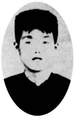 1929年，苏联。瞿秋白的亲弟弟瞿景白竟“神秘消失”，得知噩耗的瞿秋白悲痛不已，