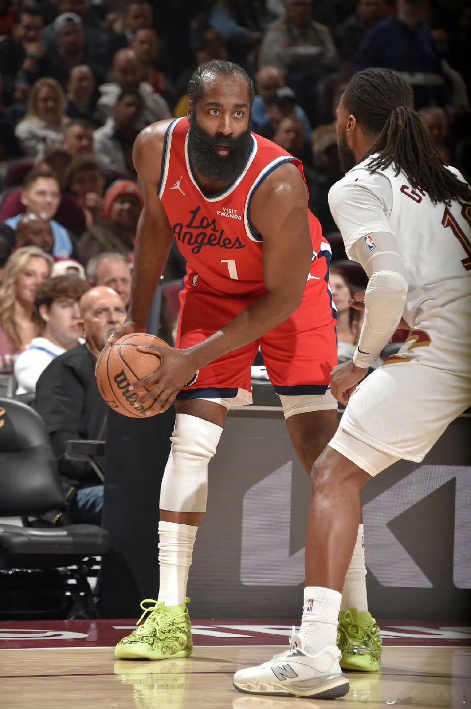 19分2板6助 W5L12[17/82]个人状态挺糟糕的，主要是手感太次了。球队