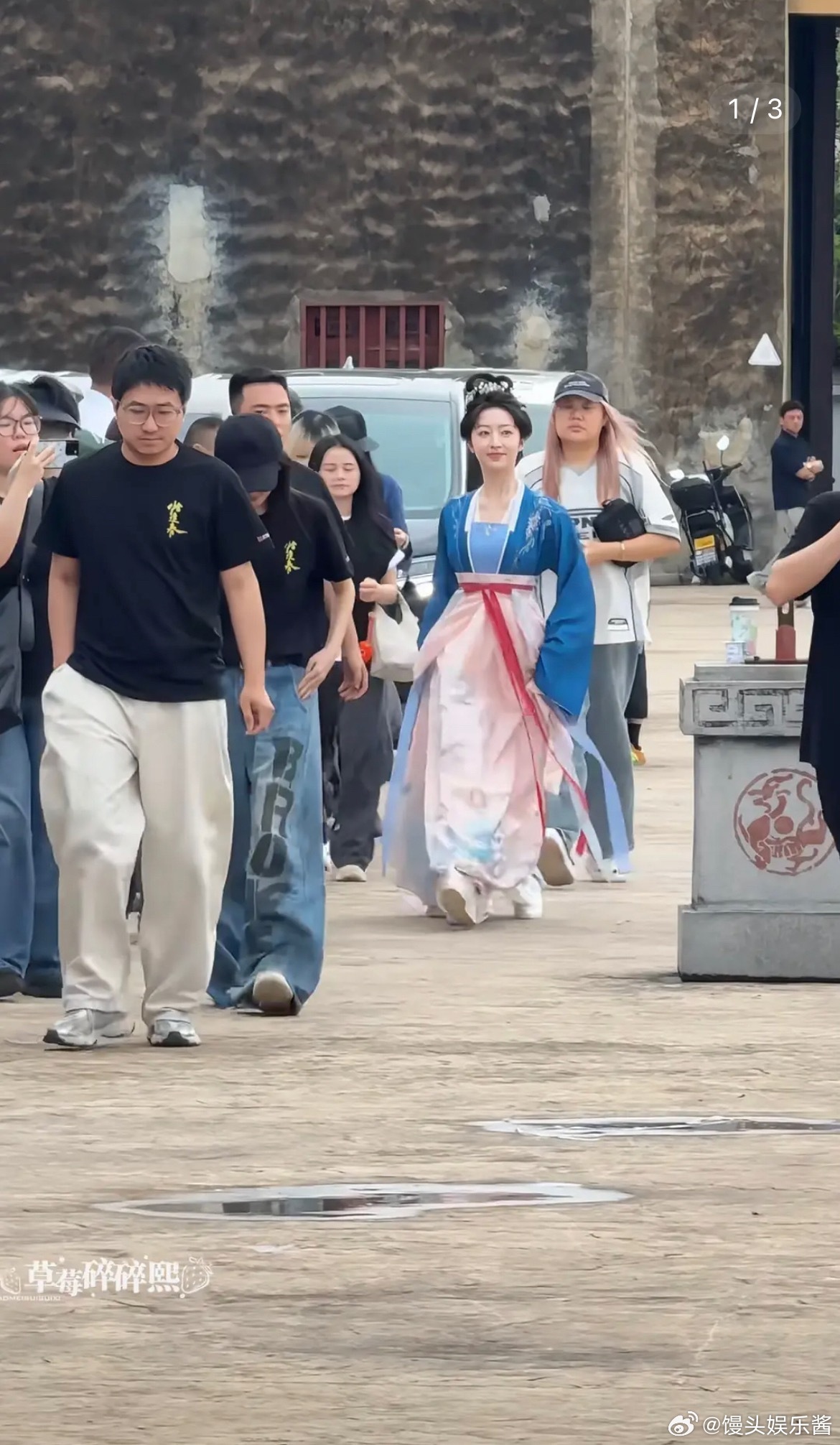 邓恩熙的头在女明星里算大的吗 
