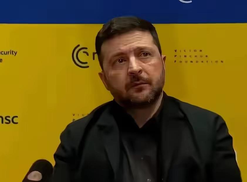 美国催乌克兰尽快与俄作出停火决定，没想到泽连斯基把心里话都说出来了。
据新华社2