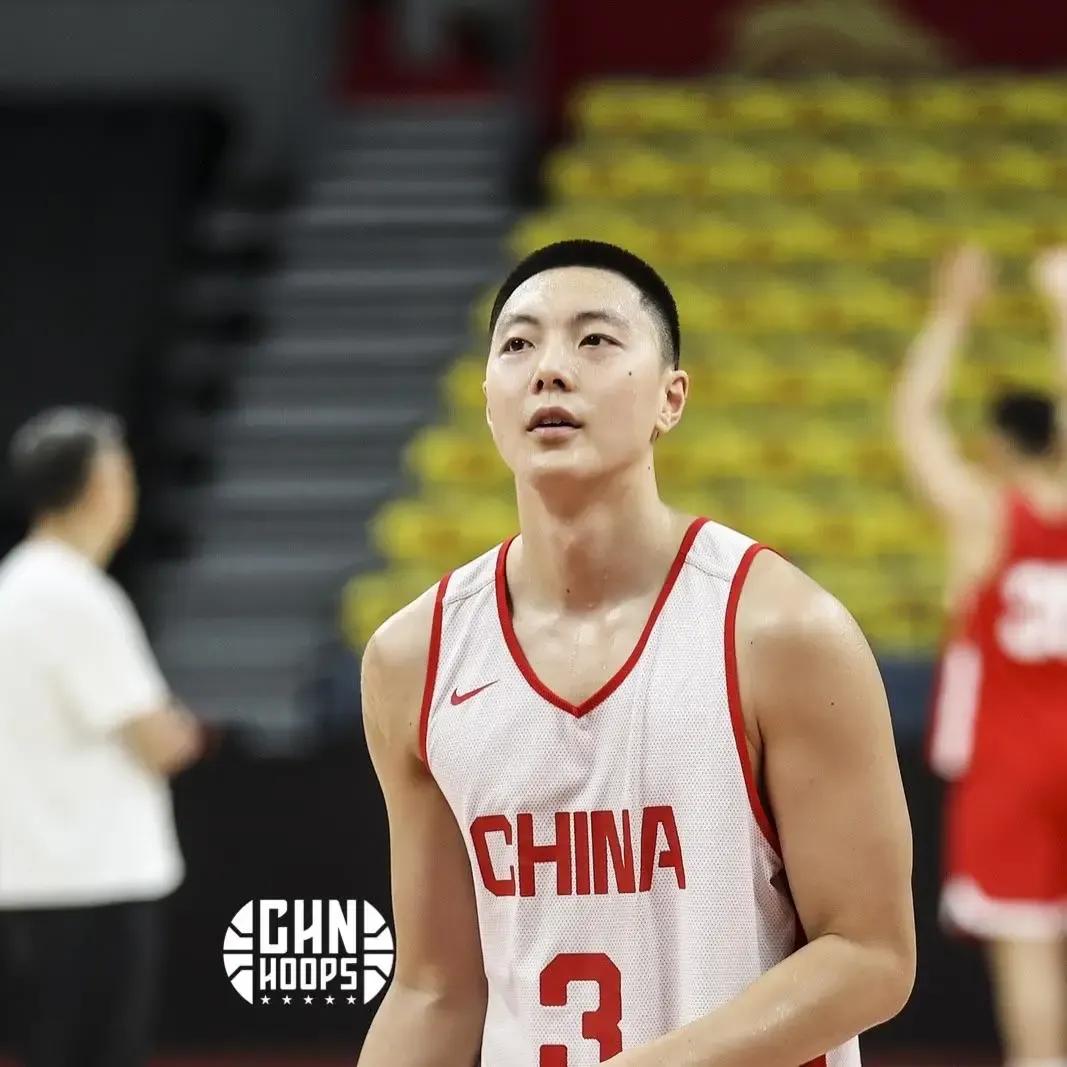 连打两场！今晚男篮热身赛今晚开打，委内瑞拉世界排名略领先中国队，中国队能否拿下对