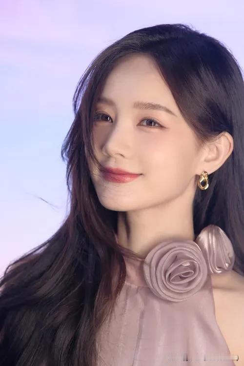 2025 娱乐圈“众生相”：动态纷呈、爆料迭起与八卦风云

2025 年 12 