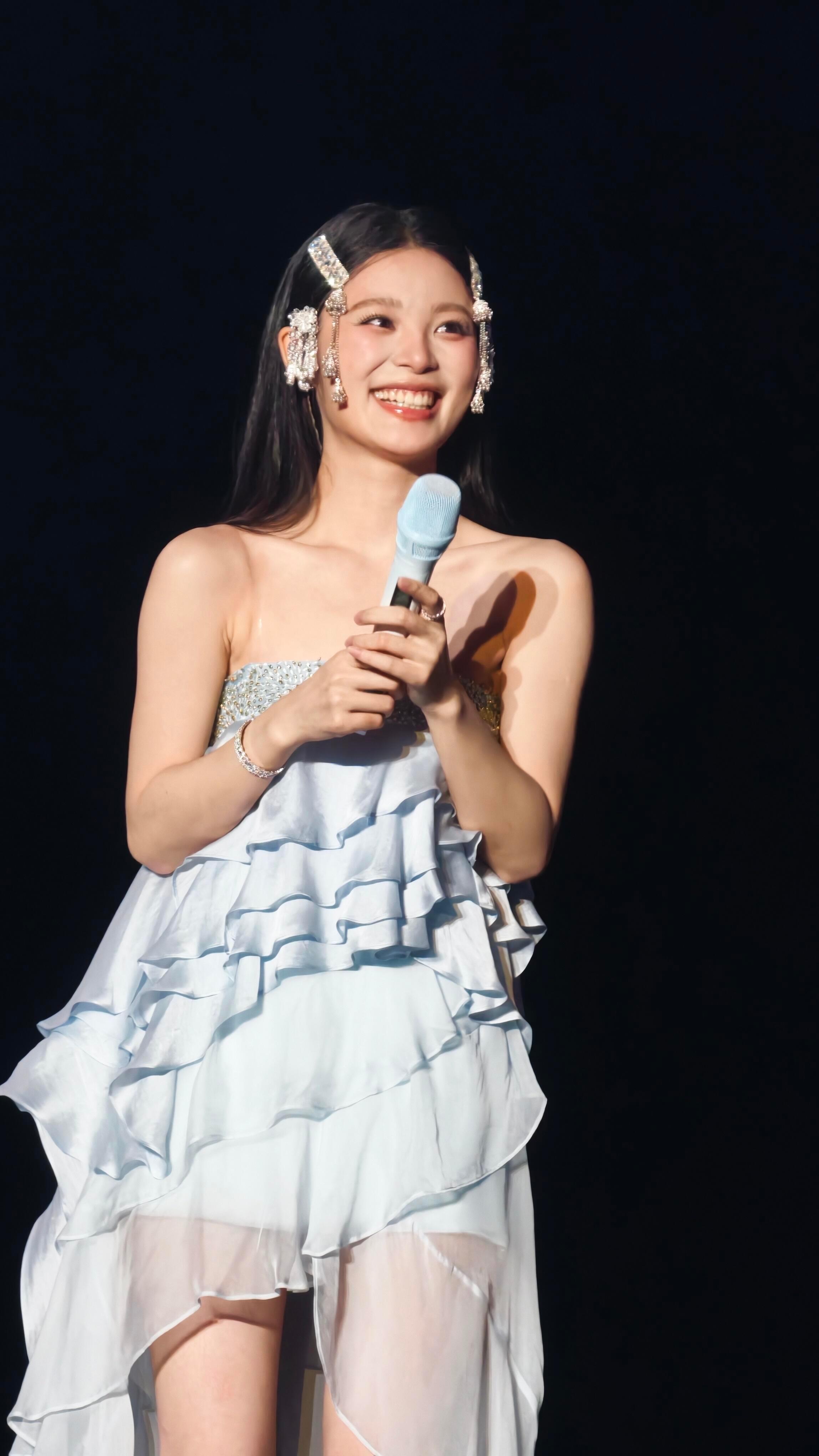 姚小棠热浪派对巅峰演唱会，这一抹清凉，穿过夏日向你走来～ 