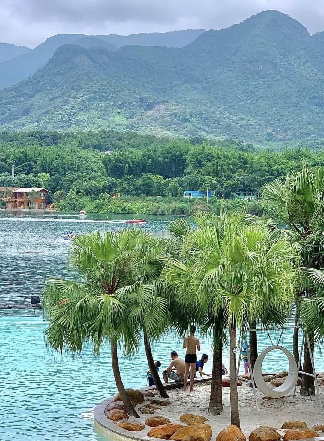 广州森林海旅游度假区🏖️ 夏天带孩子玩水再合适不过啦～露天泳池超舒服，水乐园更