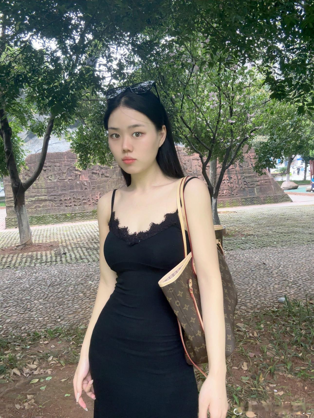 [抱一抱][抱一抱][抱一抱] ​​​