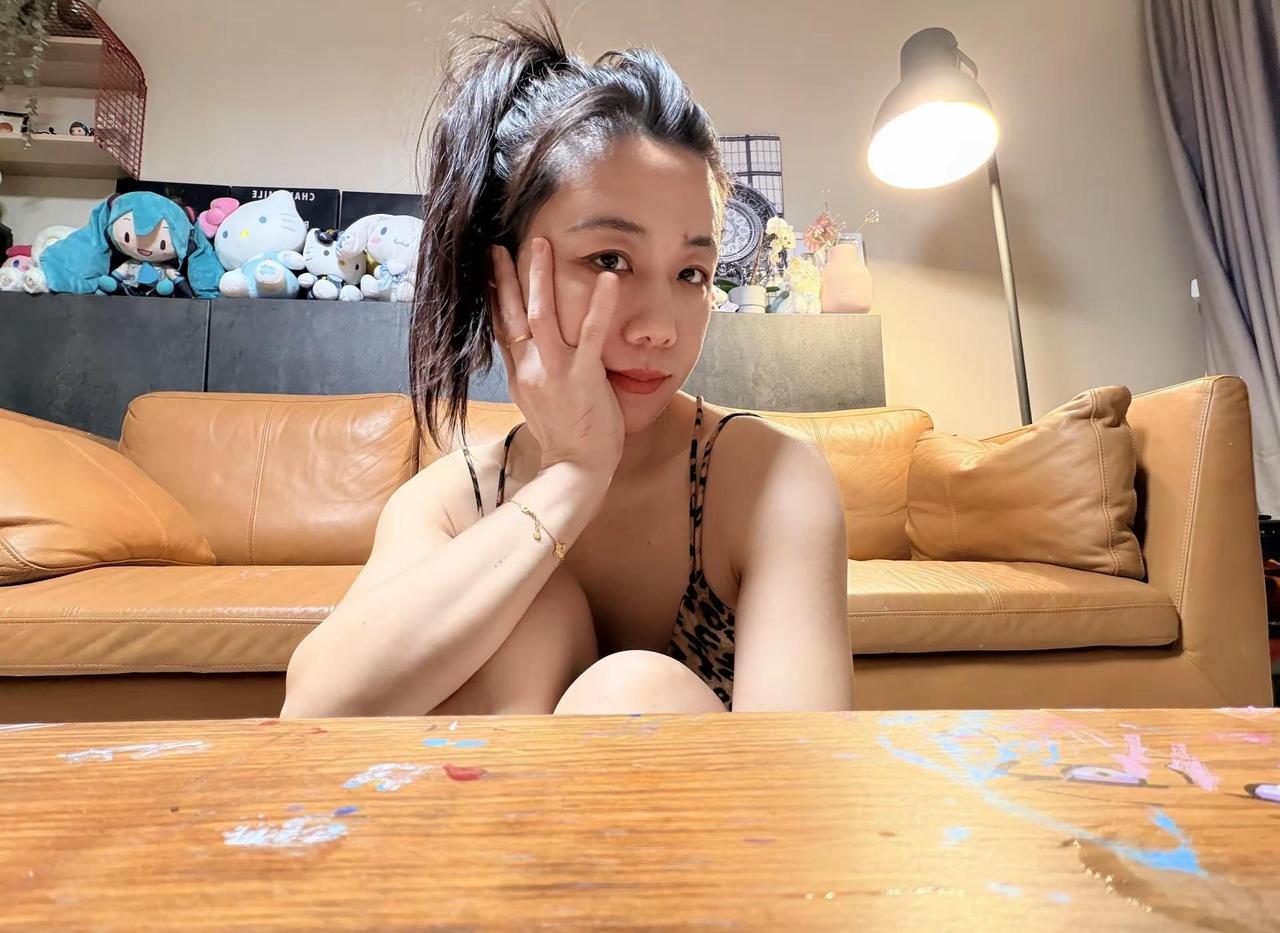 酒杯里有今天的情绪也有明天的期许