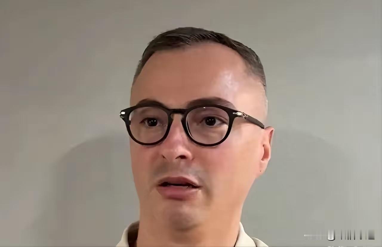 亚科夫列维奇初来乍到，不太了解CBA，对弗格也没有清晰的认知，最后0.9秒，如果