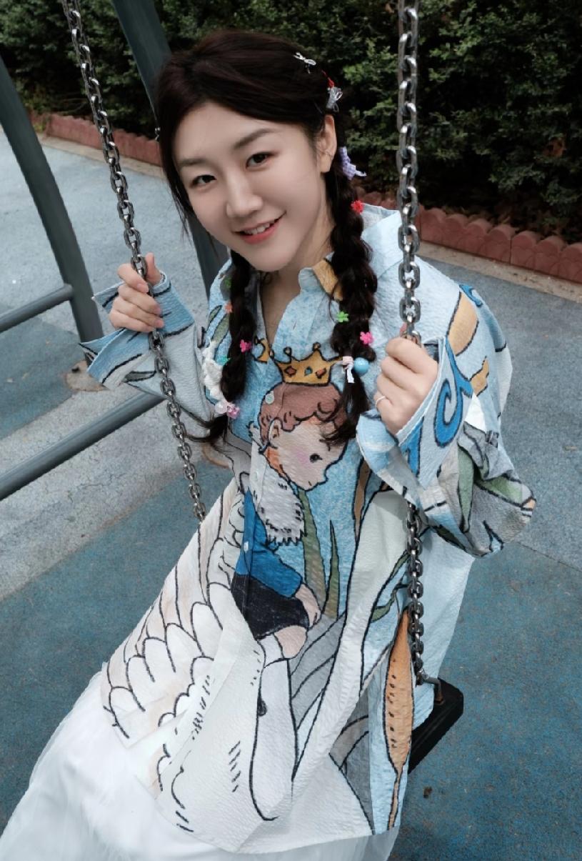 陈梦解锁春日OOTD，赛场外的甜妹太绝了！
 
刷到陈梦的春日随拍真的被狠狠戳中