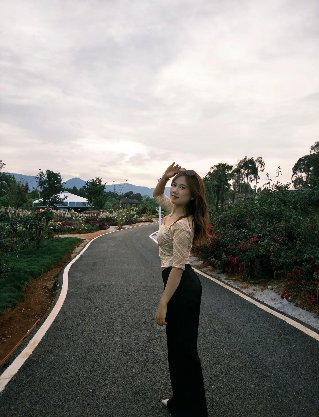 喜欢宁静的日子 一切归于平淡 才是最安稳的夏季户外ootd