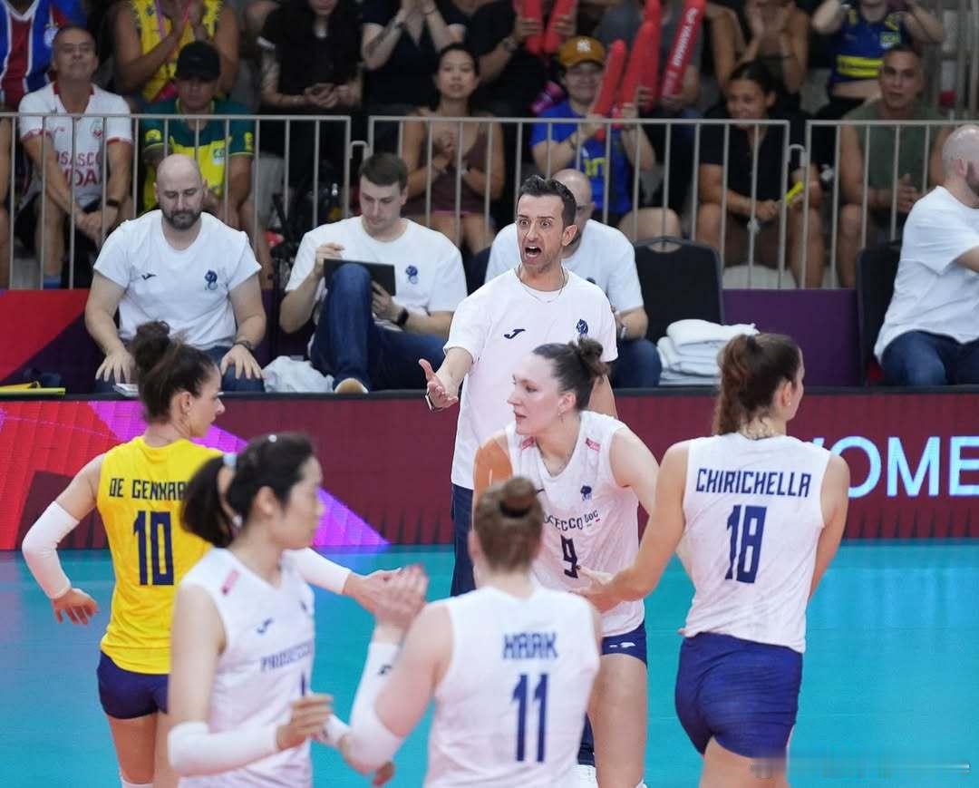 ❌ 已经丢掉两冠了，所有的对手都在研究你们；意大利杯、A1联赛、欧冠的之路只会难