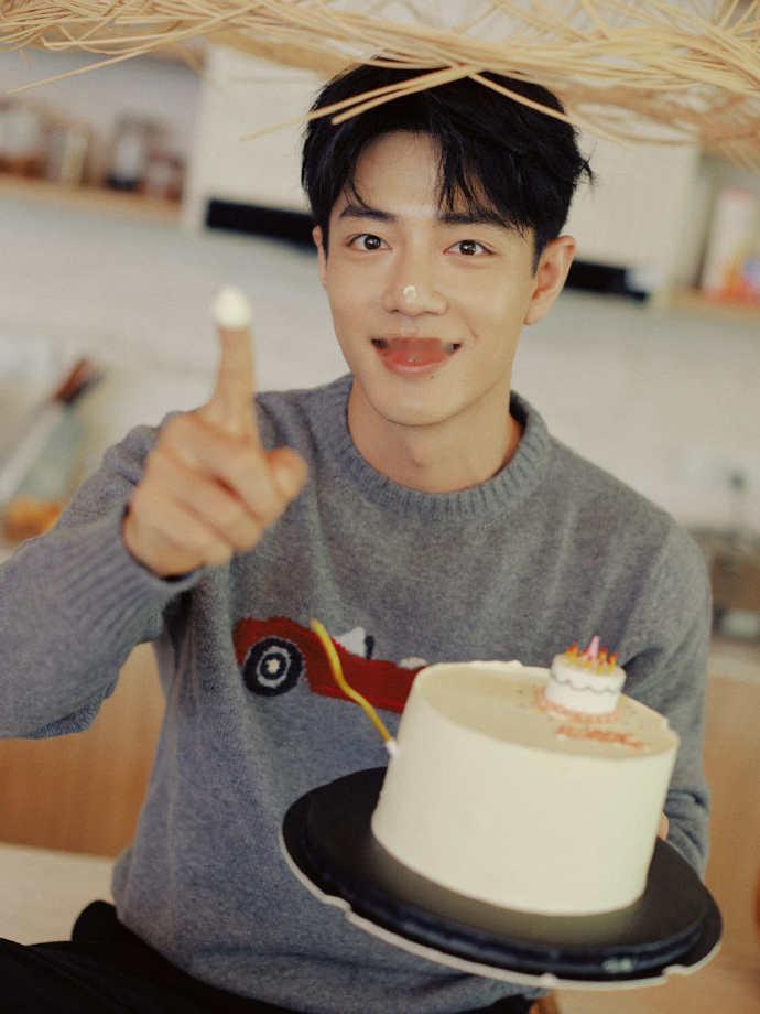 肖战我的居家男友肖战的34岁肖战的34岁，肖战我的居家男友，新岁生日照来袭，新的