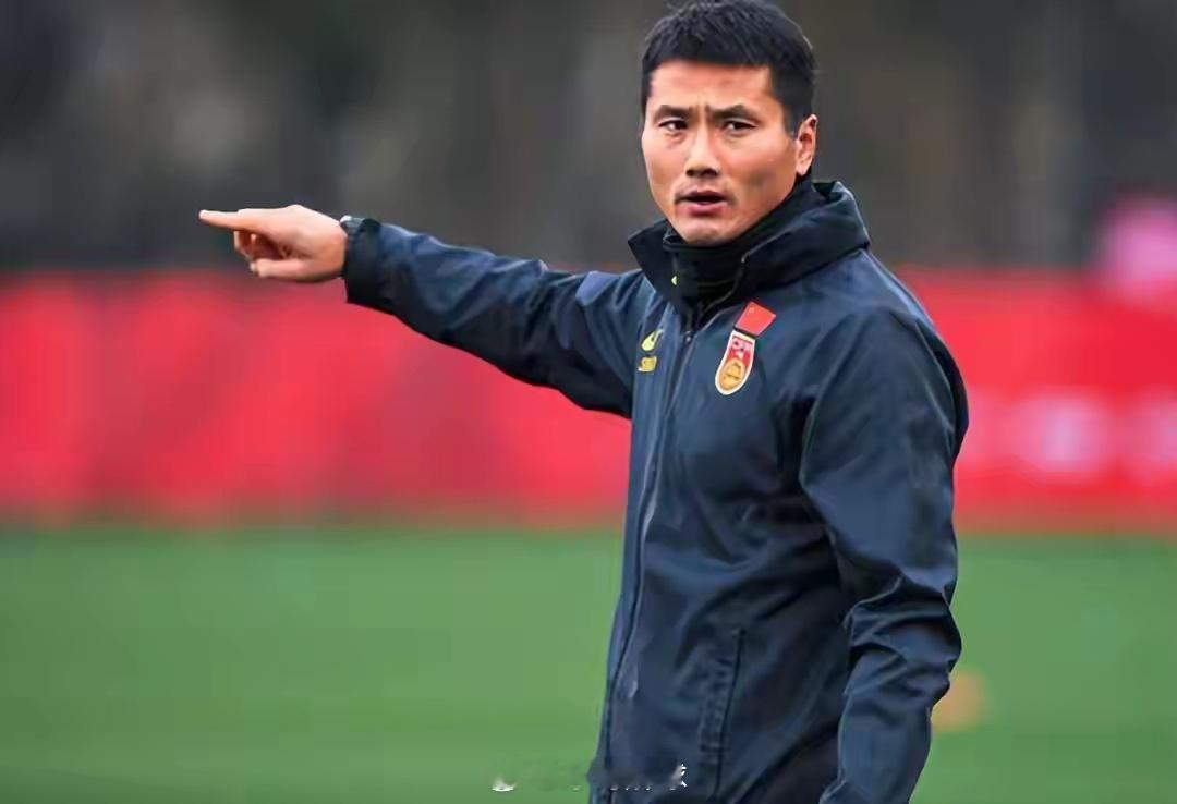 据爆料，国足选帅期间，中国足协曾主动接触前成都蓉城主帅徐正源，其执教能力获认可，