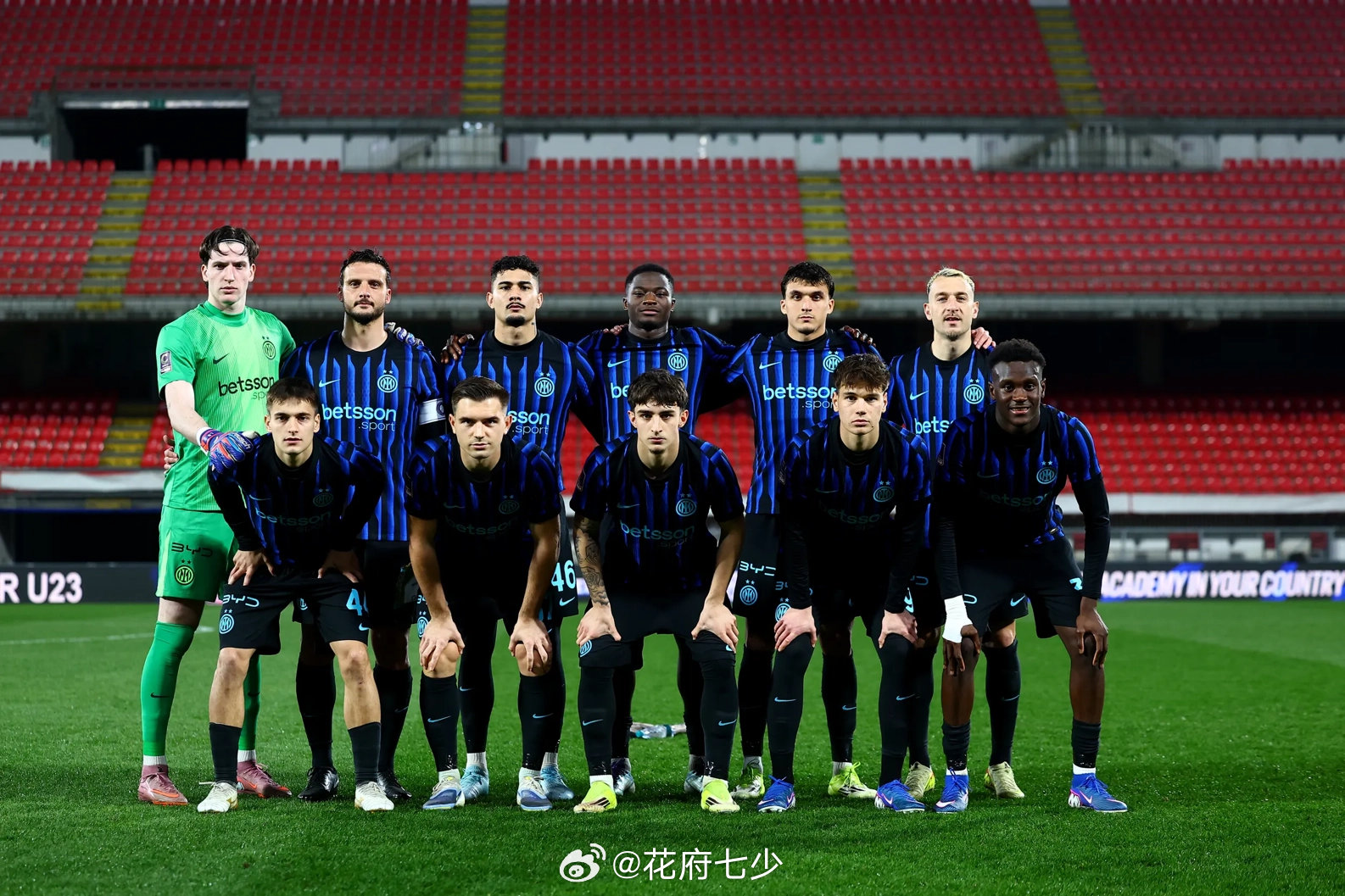 韦基执教的U23梯队意丙第29轮主场0比0阿尔乔内。。阵容（352）：卡利加里斯