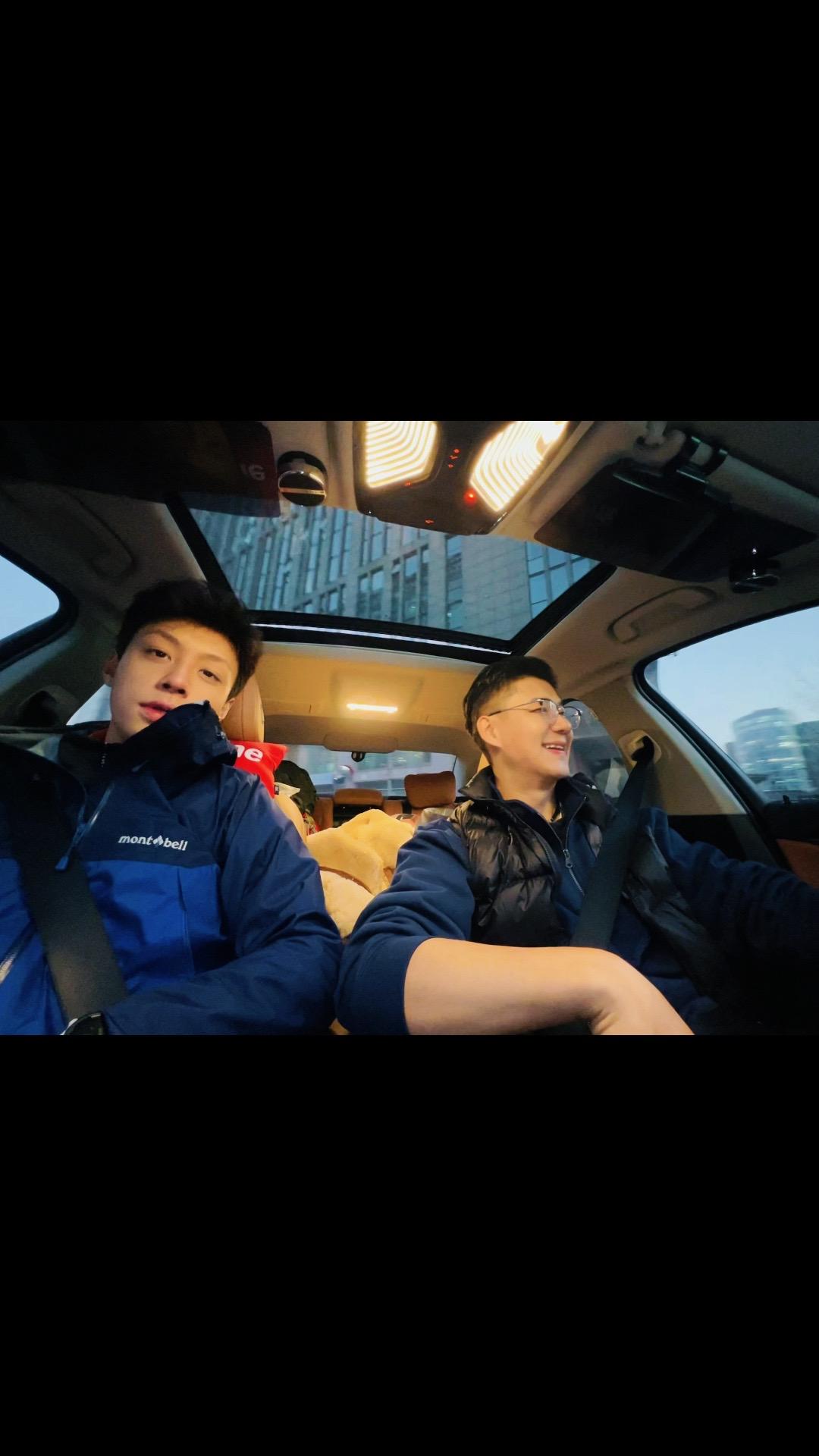 如果人生有比较 那就比谁先找到自己。