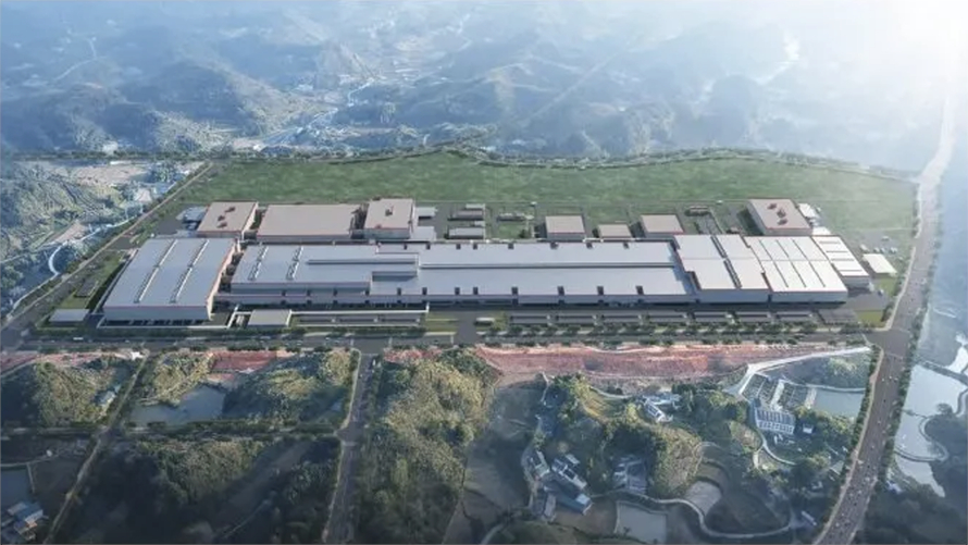 近日，由宁德时代与长安汽车共同投资的时代长安动力电池厂房项目在川渝高竹新区重庆片
